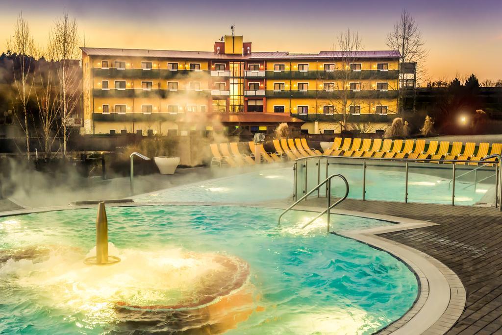 Thermenhotel Puchasplus Stegersbach Exterior foto