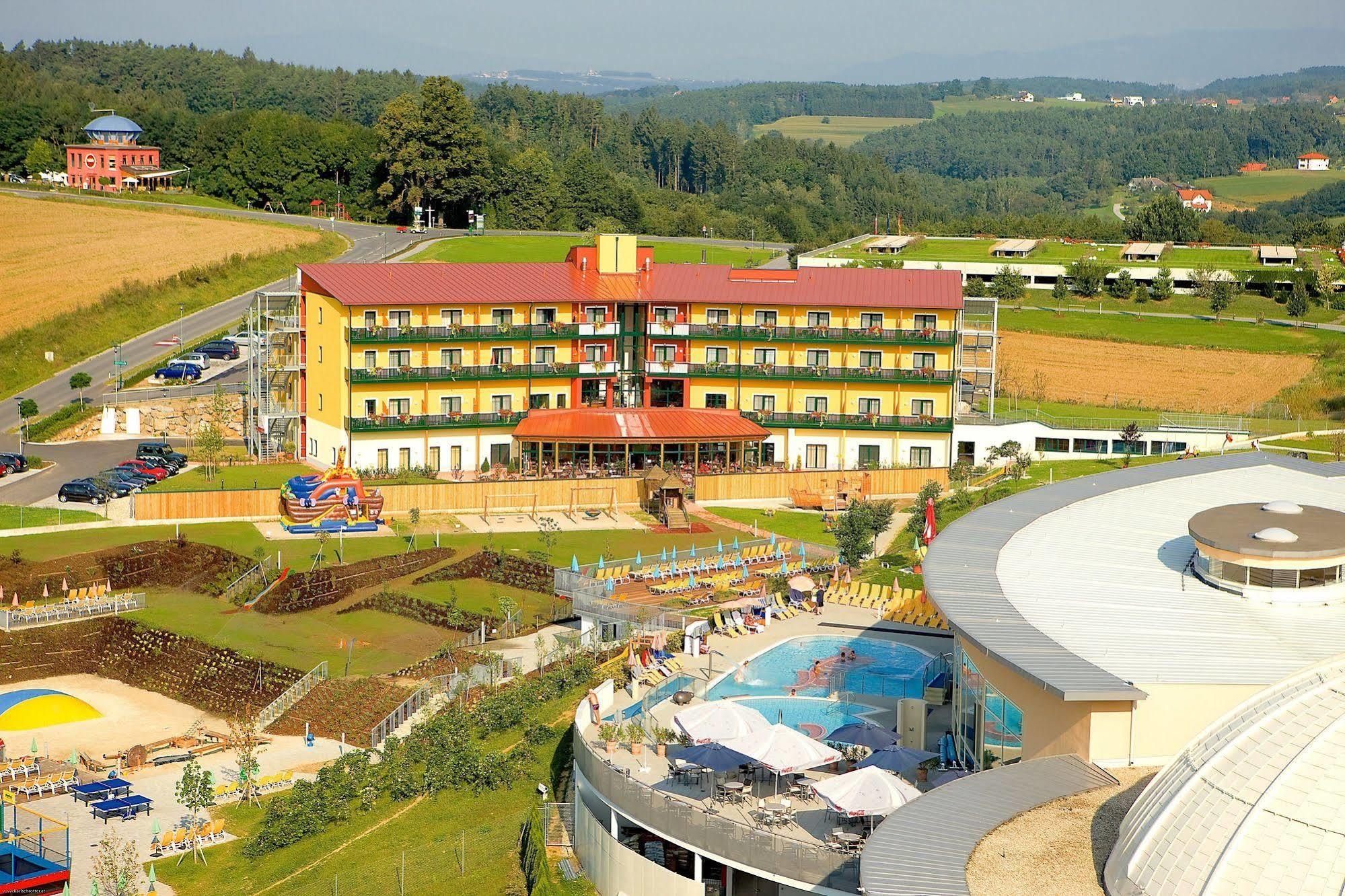 Thermenhotel Puchasplus Stegersbach Exterior foto